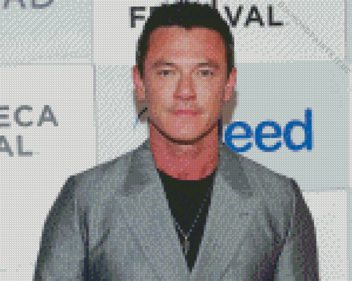 Luke Evans Diamond Painting