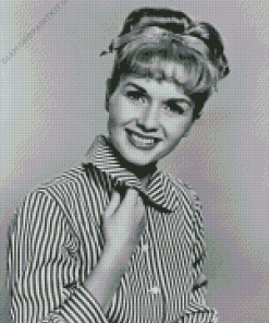 Monochrome Debbie Reynolds Diamond Painting