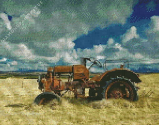 Rusty Tractor in Hay Field Diamond Painting