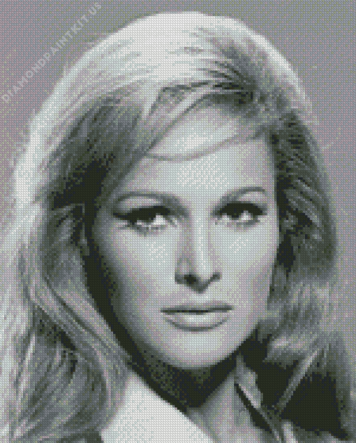 Ursula Andress Celebrity Diamond Painting